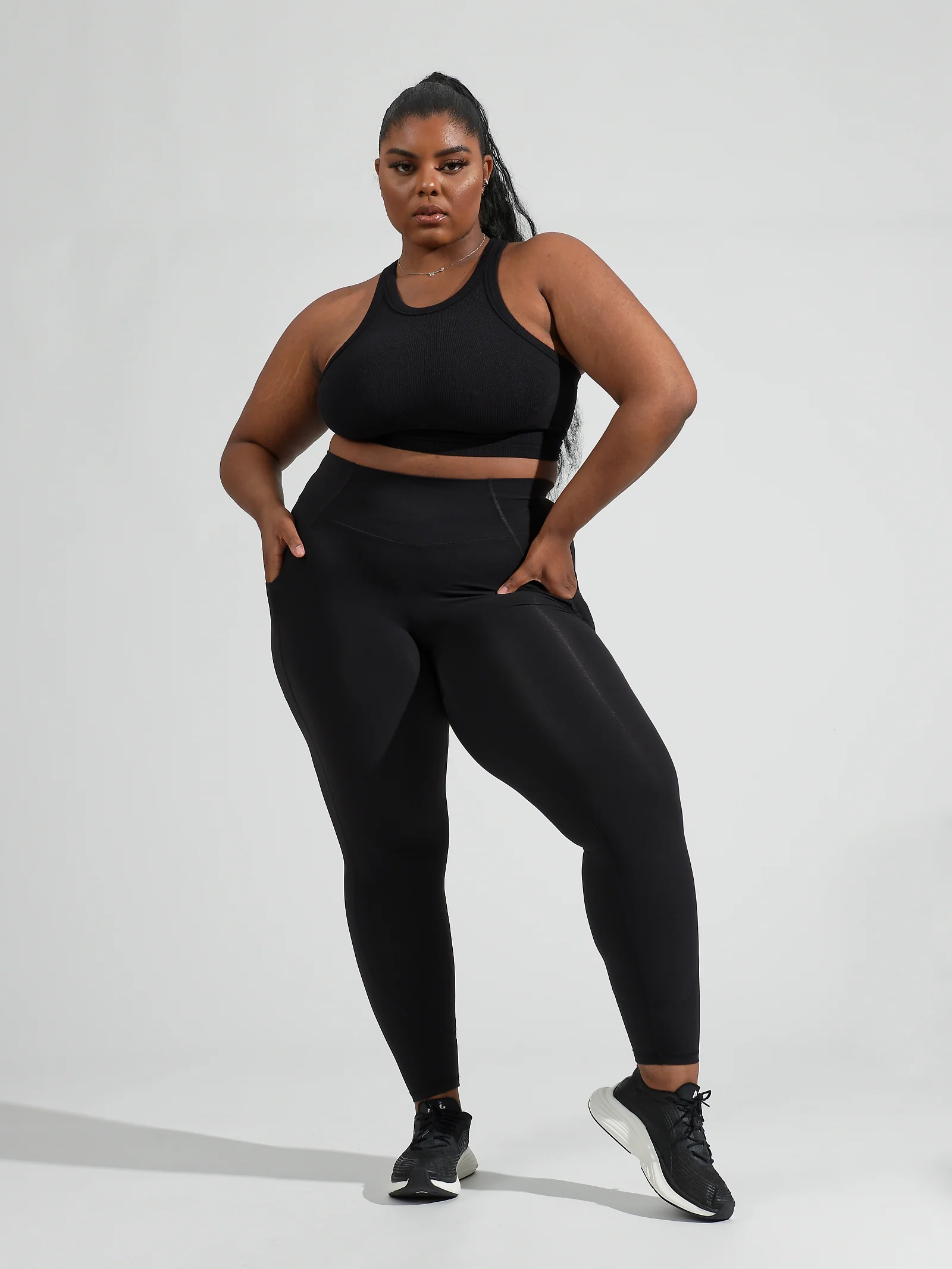 Ribbed Seamless Tank - Onyx Black - Image 10